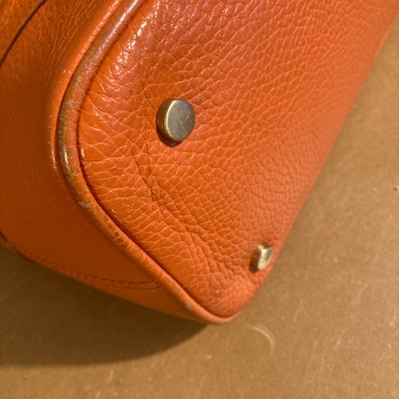 Beautiful Burberry handbag in orange pebbled leather - Picture 7 of 8